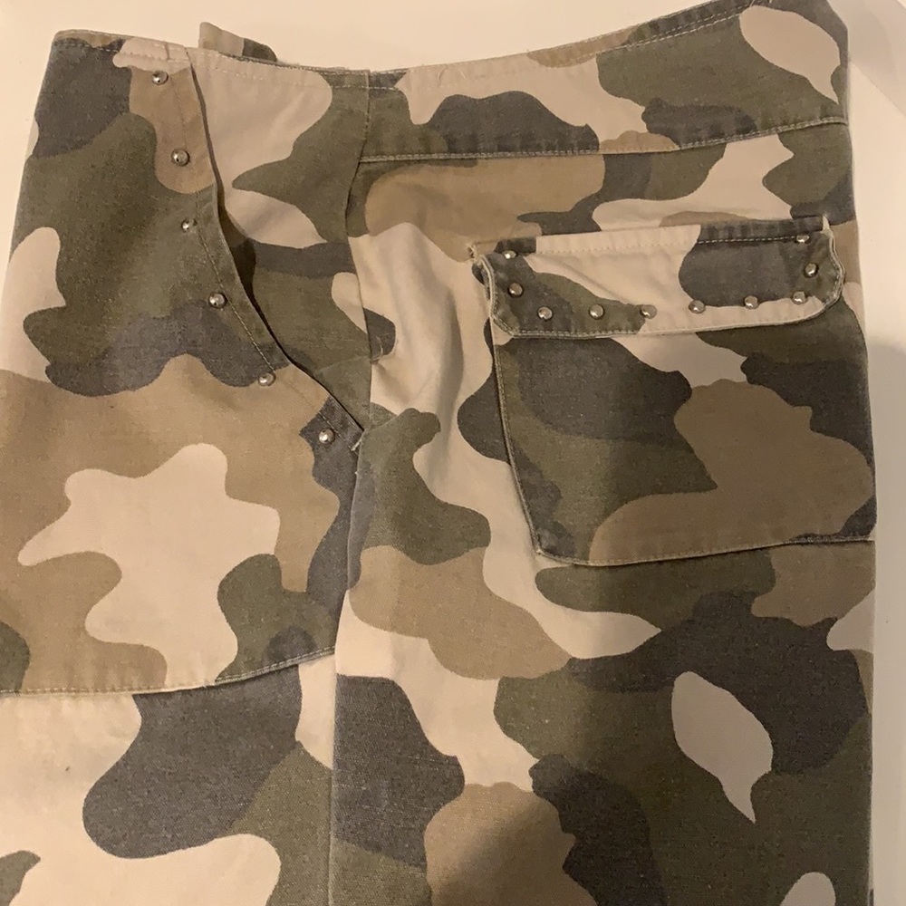 Women’s Pant #92 - Picture 2 of 8